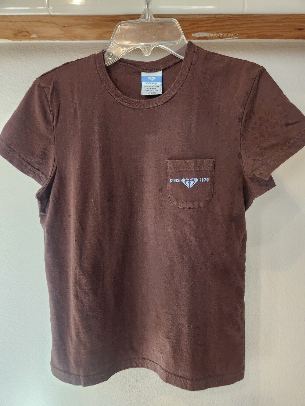 Vintage Roxy Surfwear Brown Short-Sleeve Pocket Tee